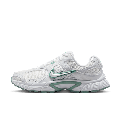 ◆正規品◆NIKE V5 RNR WHITE LLIC SILVER◆関税込◆人気◆ NIKE V5 RNR Mens Shoes - WHT/BLK - 13 | Tillys